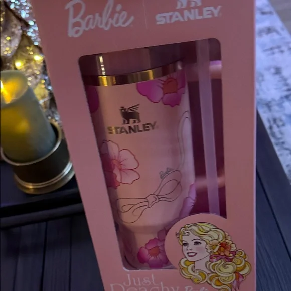 New Stanley Barbie Peach Floral Tumbler - Picture 3 of 7